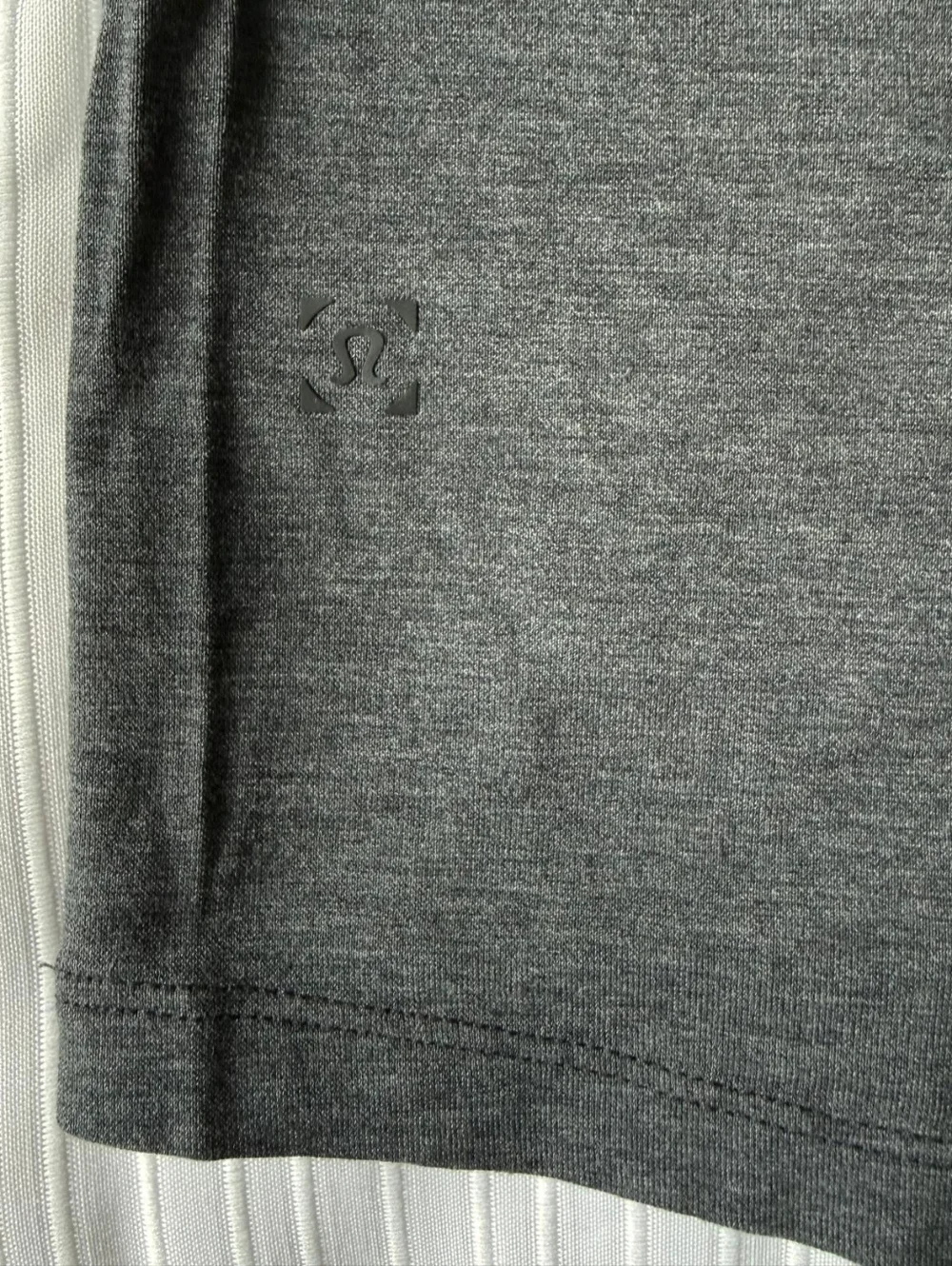 Lululemon Men's Performance Shirt - Dark Grey - Picture 4 of 8